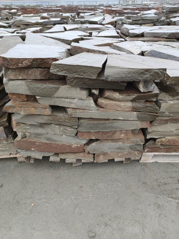 Плитняк песчаник серо-зелёный для мощения 60-65 мм купить в Чеченской Республике