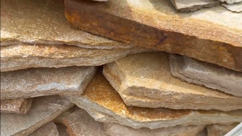 Плитняк златолит жёлтый золотистый для отмостки купить в Чеченской Республике