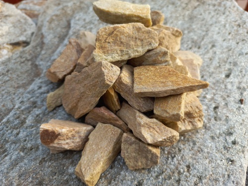 Златолит жёлтый декоративная каменная крошка купить в Чеченской Республике