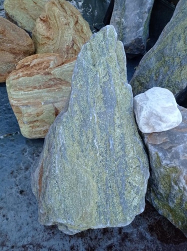 Златолит жёлтый, жёлто-зелёный глыбки и валуны для ланшафтного дизайна купить в Чеченской Республике