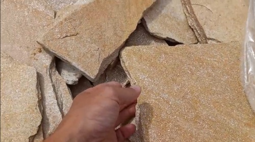 Плитняк златолит жёлтый золотистый для отмостки купить в Чеченской Республике