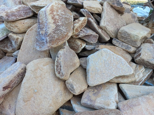 Златолит жёлтый, жёлто-зелёный глыбки и валуны для ланшафтного дизайна купить в Чеченской Республике