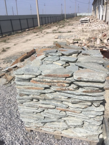 Златолит серебристый галтованный для лестниц купить в Чеченской Республике