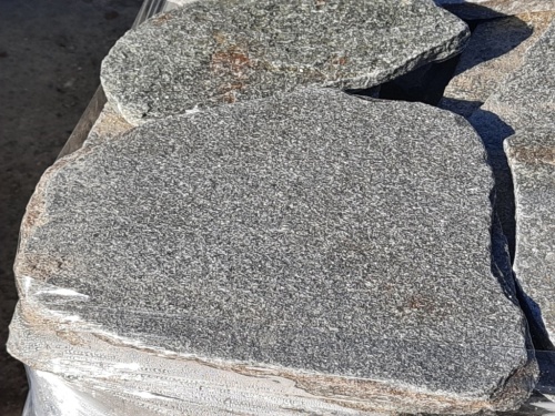 Златолит серебристый галтованный для лестниц купить в Чеченской Республике